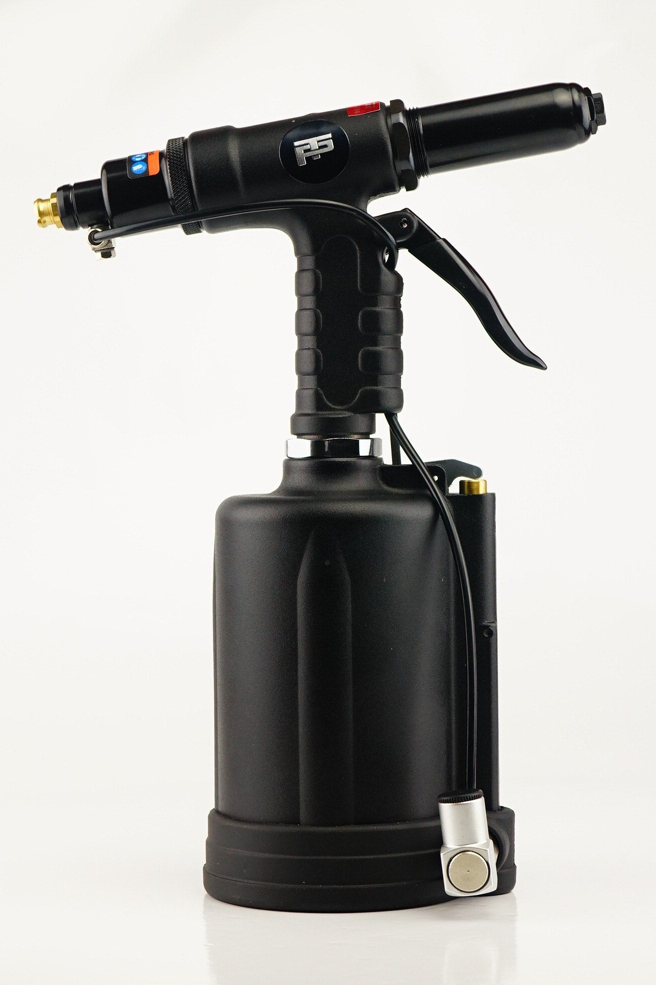 Remachadora neumática 2,4-6,4mm con succión